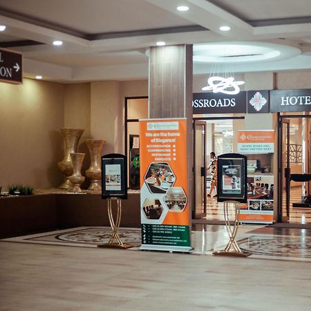 Crossroads Hotel ブランタイヤ エクステリア 写真