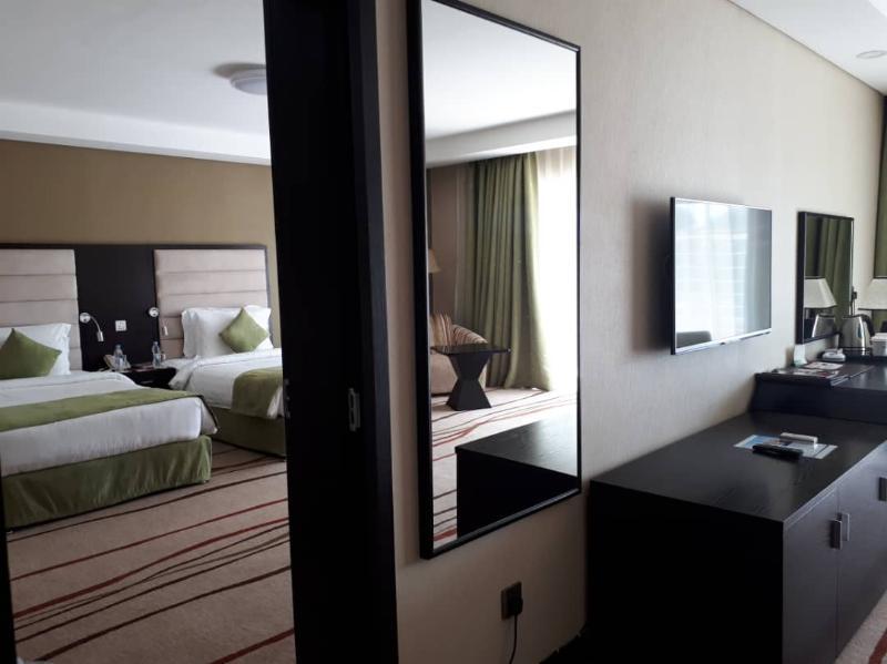 Crossroads Hotel ブランタイヤ エクステリア 写真